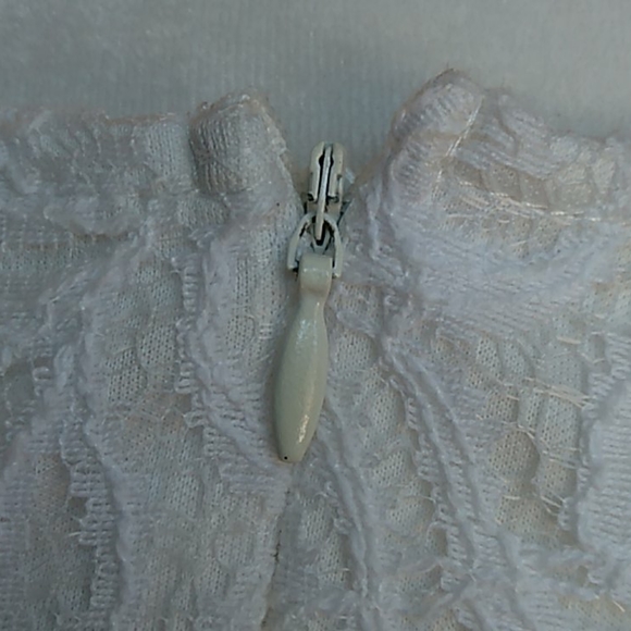 You are not alone white lace dress sz M - Picture 7 of 12